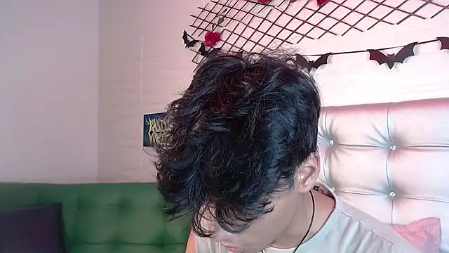 Snapshot of tyler_wolf1_ chatting on October 27, 2025, 12:31 pm tyler wolf1 online show from October 27, 2025, 12:31 pm