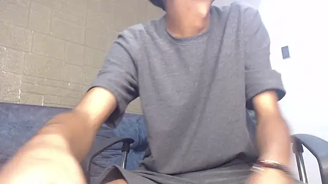 Snapshot of tyler_wolf1_ chatting on November 19, 2025, 3:12 pm tyler wolf1 online show from November 19, 2025, 3:12 pm