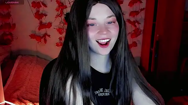 Snapshot of HoneyDazzle chatting on October 9, 2025, 6:28 pm HoneyDazzle online show from October 9, 2025, 6:28 pm