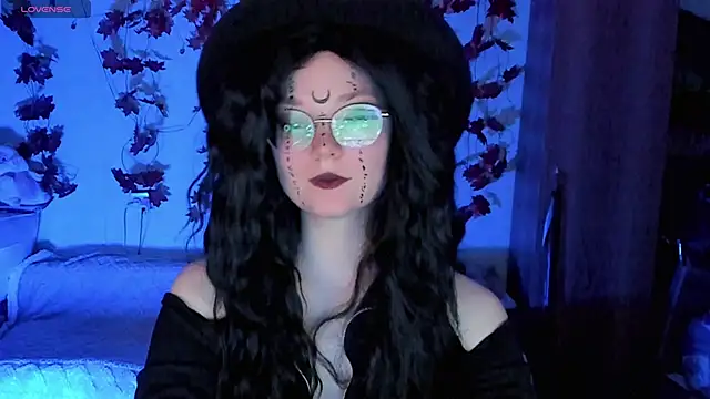 Snapshot of HoneyDazzle chatting on October 23, 2025, 7:12 pm HoneyDazzle online show from October 23, 2025, 7:12 pm