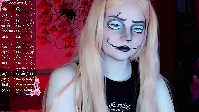 Snapshot of HoneyDazzle chatting on October 31, 2025, 8:54 pm HoneyDazzle online show from October 31, 2025, 8:54 pm