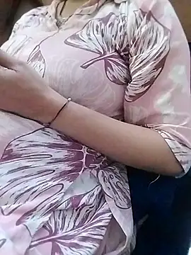 Priyanka 17 online show from October 30, 2025, 4:41 pm