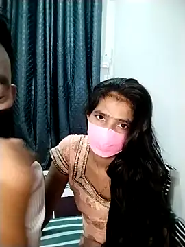 Snapshot of Aarzoo_Arman chatting on October 5, 2025, 5:33 pm Aarzoo Arman online show from October 5, 2025, 5:33 pm