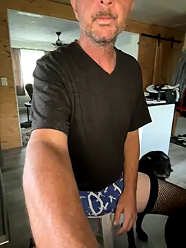 smkbustr online show from October 13, 2025, 8:09 pm