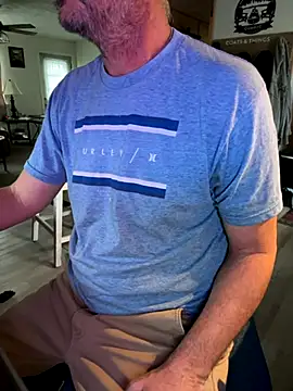 smkbustr online show from November 25, 2025, 6:52 pm