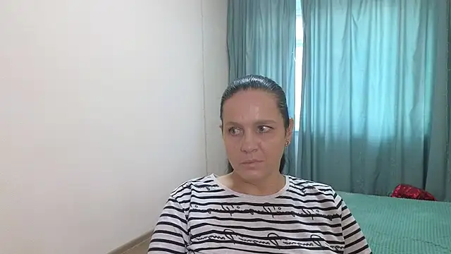 Snapshot of Velve_Dream chatting on October 8, 2025, 6:00 am Velve Dream online show from October 8, 2025, 6:00 am