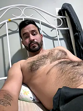 Snapshot of xavimzt chatting on October 6, 2025, 11:57 pm xavimzt online show from October 6, 2025, 11:57 pm