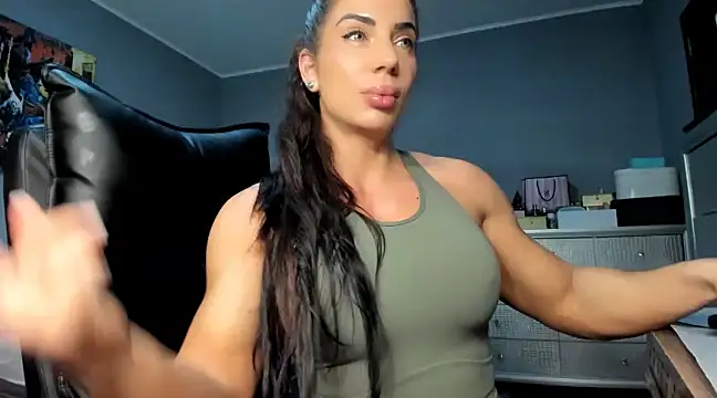 Snapshot of Alesyamuscledoll@xh chatting on March 16, 2025, 4:56 pm Alesyamuscledollxh online show from March 16, 2025, 4:56 pm