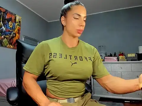 Snapshot of Alesyamuscledoll@xh chatting on October 4, 2025, 5:00 pm Alesyamuscledollxh online show from October 4, 2025, 5:00 pm