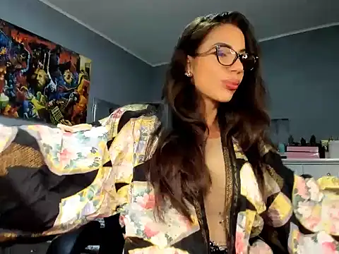 Snapshot of Alesyamuscledoll@xh chatting on November 9, 2025, 7:23 pm Alesyamuscledollxh online show from November 9, 2025, 7:23 pm