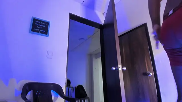 Dann 17  online show from November 7, 2025, 10:59 am