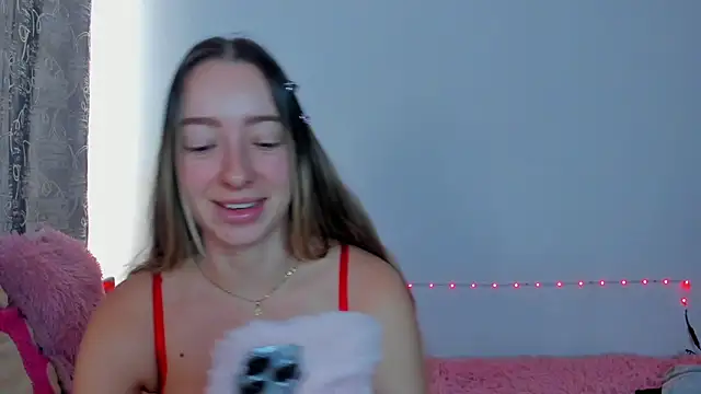 Snapshot of Sophia_rouse chatting on November 10, 2025, 3:33 pm Sophia rouse online show from November 10, 2025, 3:33 pm