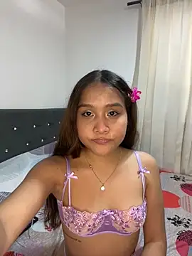 Snapshot of _lizzybrit_ chatting on October 6, 2025, 7:22 pm lizzybrit online show from October 6, 2025, 7:22 pm