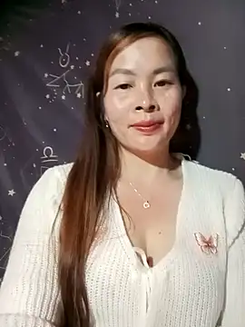 Snapshot of lucky774- chatting on November 9, 2025, 12:36 pm lucky774- online show from November 9, 2025, 12:36 pm