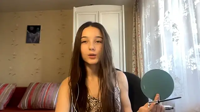 Snapshot of ZaidaKellner chatting on October 11, 2025, 7:40 am ZaidaKellner online show from October 11, 2025, 7:40 am
