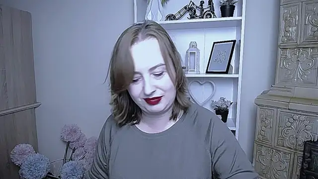 HelenFl online show from October 15, 2025, 7:19 am