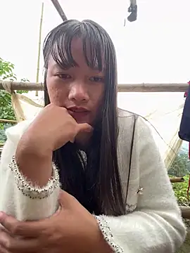 TrangNemo online show from October 27, 2025, 8:51 am