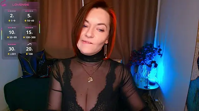 Snapshot of Serena_Foxxx chatting on April 28, 2026, 2:27 am Serena Foxxx online show from April 28, 2026, 2:27 am