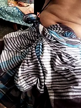 TanjiroCamadoo online show from October 13, 2025, 6:13 am