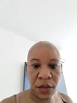 Snapshot of staceyde chatting on October 9, 2025, 10:13 am staceyde online show from October 9, 2025, 10:13 am