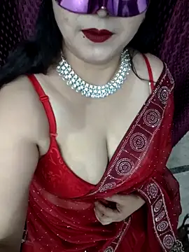 Snapshot of janvi_100 chatting on November 7, 2025, 4:07 pm janvi 100 online show from November 7, 2025, 4:07 pm