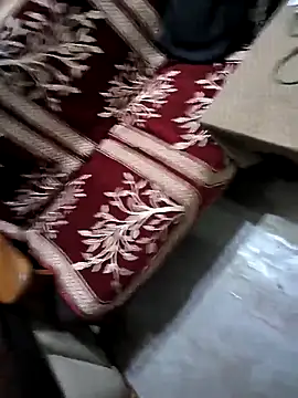 Snapshot of Bull_For_Cuckold_Realmeet chatting on October 8, 2025, 7:06 am Bull For Cuckold Realmeet online show from October 8, 2025, 7:06 am