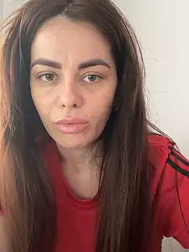 Bella-Flower online show from October 29, 2025, 8:38 am