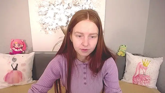 Snapshot of Evarey_ chatting on November 7, 2025, 6:02 am Evarey online show from November 7, 2025, 6:02 am