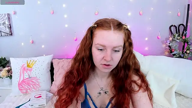Evarey  online show from April 6, 2026, 4:32 am