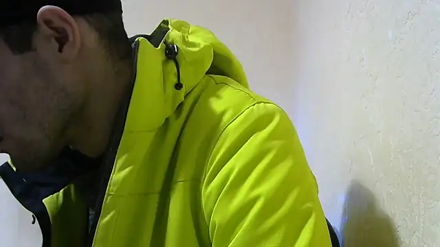 Snapshot of MakabulaAndrey chatting on December 15, 2025, 7:29 pm MakabulaAndrey online show from December 15, 2025, 7:29 pm