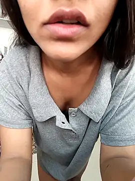 Snapshot of anshika0124 chatting on November 22, 2025, 4:55 am anshika0124 online show from November 22, 2025, 4:55 am