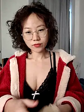 Snapshot of nini10052025 chatting on November 22, 2025, 1:15 am nini10052025 online show from November 22, 2025, 1:15 am