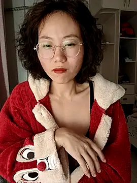 Snapshot of nini10052025 chatting on November 23, 2025, 1:33 pm nini10052025 online show from November 23, 2025, 1:33 pm