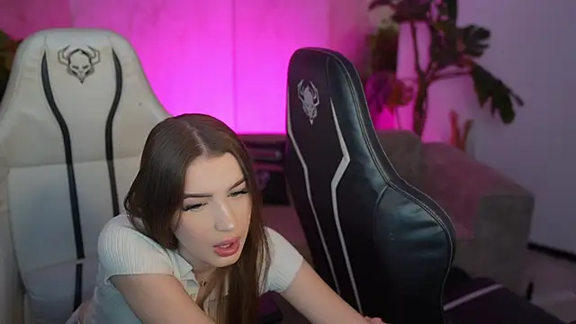 Jane Love054 online show from December 2, 2025, 11:37 am