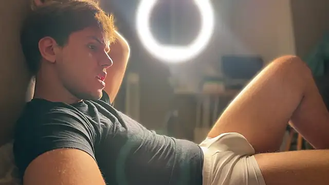 mynameischris online show from October 8, 2025, 9:01 pm