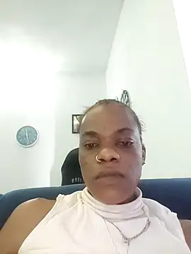 GlobeTrottieHottie1 online show from October 9, 2025, 2:48 pm