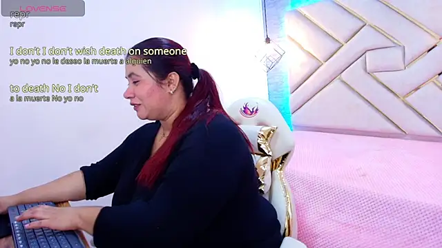 Snapshot of Addyy_02 chatting on October 21, 2025, 11:44 am Addyy 02 online show from October 21, 2025, 11:44 am