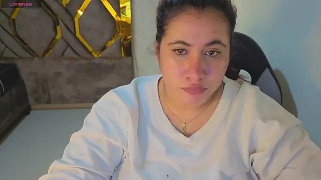 Snapshot of Addyy_02 chatting on November 14, 2025, 9:02 pm Addyy 02 online show from November 14, 2025, 9:02 pm