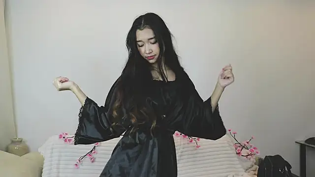 SelinaLukas online show from October 22, 2025, 4:29 pm