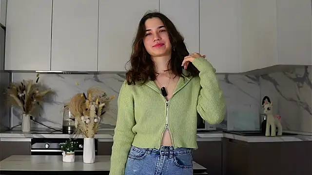 AmmieGerber online show from October 11, 2025, 1:16 am