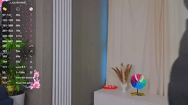 Snapshot of kitsun_ne chatting on February 26, 2026, 5:39 am kitsun ne online show from February 26, 2026, 5:39 am