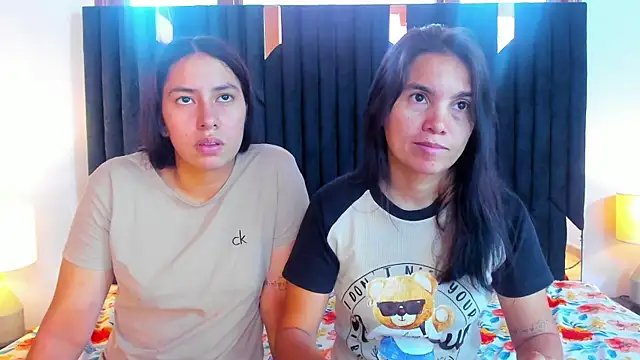 Snapshot of Sofy_and_Mia chatting on October 7, 2025, 12:46 pm Sofy and Mia online show from October 7, 2025, 12:46 pm