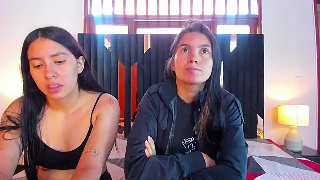 Snapshot of Sofy_and_Mia chatting on October 13, 2025, 12:49 pm Sofy and Mia online show from October 13, 2025, 12:49 pm