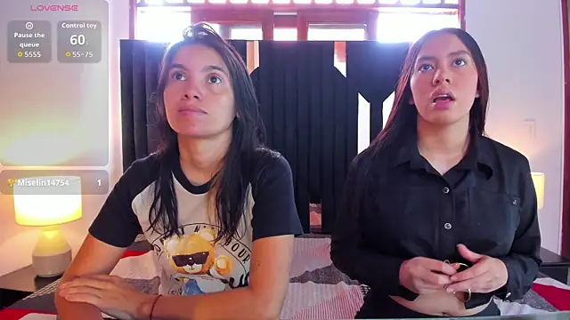 Snapshot of Sofy_and_Mia chatting on November 8, 2025, 12:49 pm Sofy and Mia online show from November 8, 2025, 12:49 pm