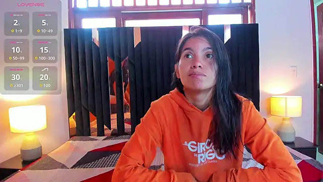 Snapshot of Sofy_and_Mia chatting on November 13, 2025, 12:37 pm Sofy and Mia online show from November 13, 2025, 12:37 pm