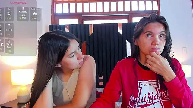 Snapshot of Sofy_and_Mia chatting on November 14, 2025, 12:26 pm Sofy and Mia online show from November 14, 2025, 12:26 pm