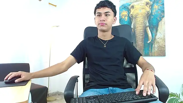 Snapshot of Alancum7 chatting on October 31, 2025, 1:01 pm Alancum7 online show from October 31, 2025, 1:01 pm