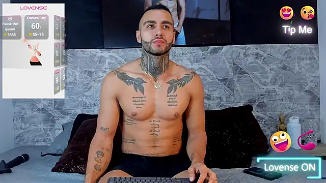 Danny Willson online show from November 9, 2025, 10:13 am