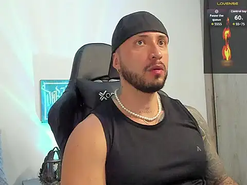 Snapshot of Dave-Max01 chatting on October 15, 2025, 1:50 am Dave-Max01 online show from October 15, 2025, 1:50 am