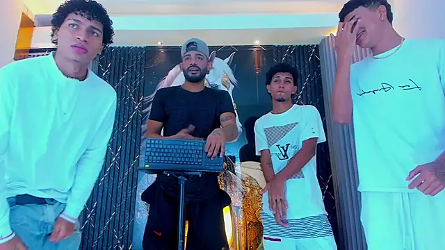 Snapshot of _Gods_of_Olympus_ chatting on October 12, 2025, 4:22 am Gods of Olympus online show from October 12, 2025, 4:22 am